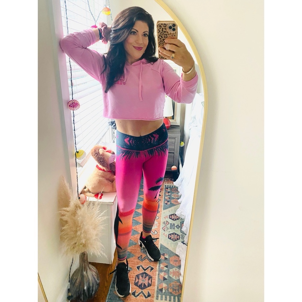 Spiritual Gangster Pink Crop Hoodie Sweatshirt Pullover Jumper Medium Vibes - Picture 3 of 8
